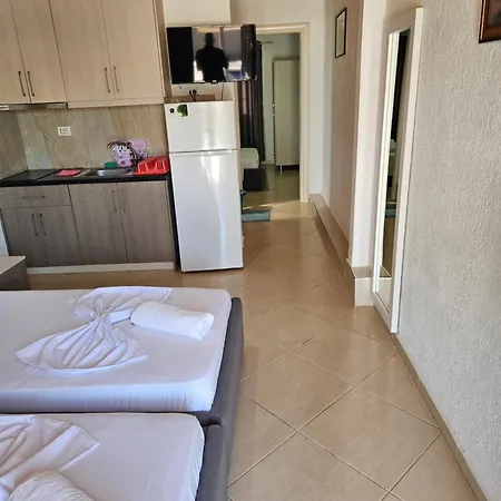 Ylli Mance Apartments Ksamil Room photo
